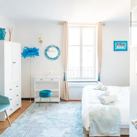 Menton - 22m2 And Bureau - Centre *